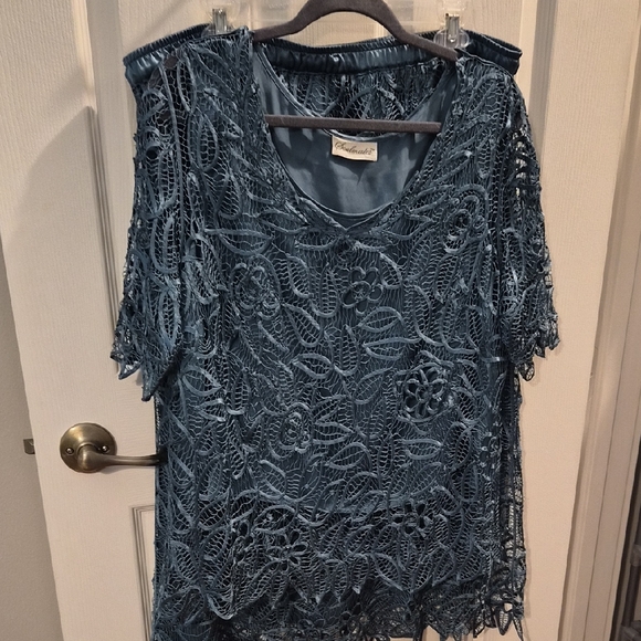 Soulmates Dresses & Skirts - Soulmates Deep Blue Floral Lace Midi Dress